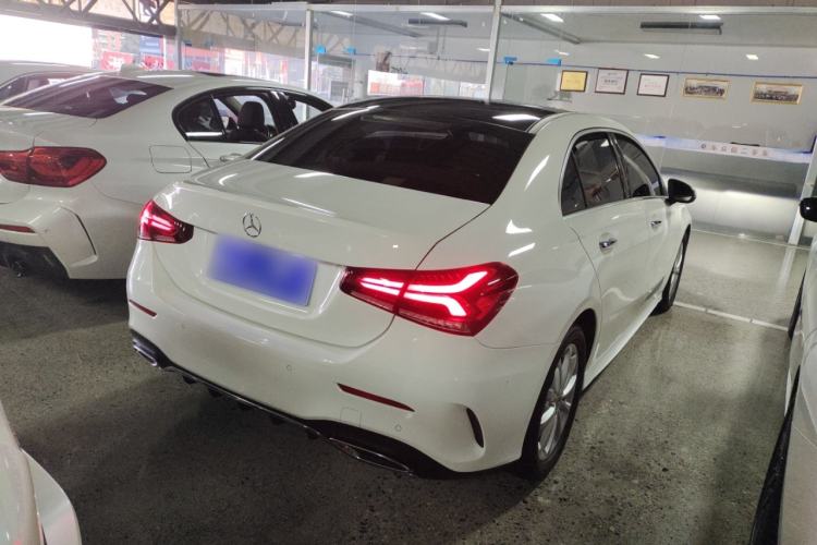 Used Mercedes-Benz A-Class 2021 A 200 L Sport Sedan Fashion Model
