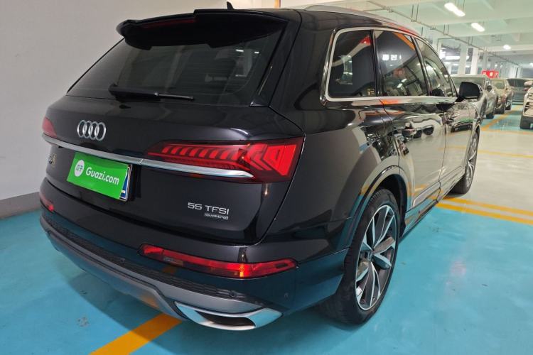 Used Audi Q7 2021 55 TFSI quattro S line Sport model