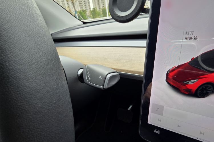 Used Tesla Model Y 2021 Long-Range All-Wheel-Drive Version 3D7
