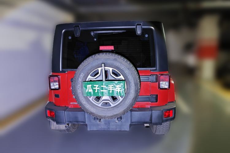 Used Jeep Wrangler 2014 2.8TD Sahara Four-Door Edition
