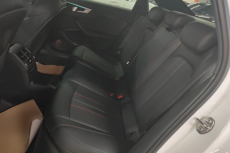 Used Audi A4L 2025 2 Million Units Enjoyment Version 40 TFSI Luxury Dynamic Edition
