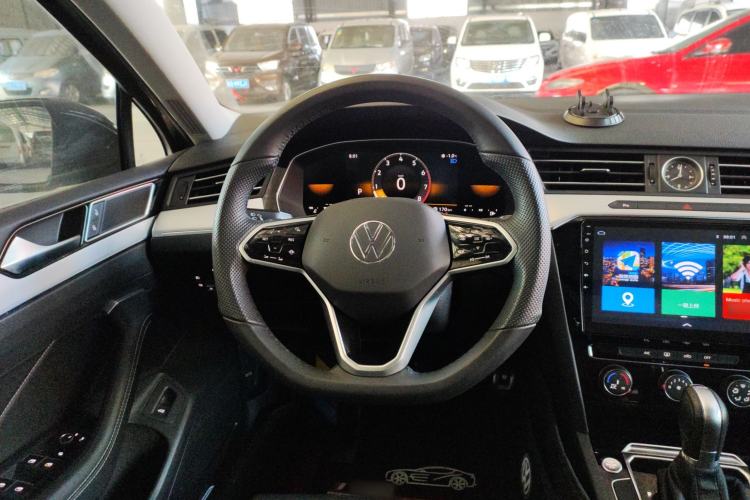 Used Volkswagen Magotan 2025 Zhongxiang Version 280TSI DSG Comfort Edition
