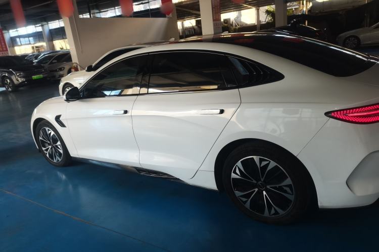 Used BYD Seal 2022 550 km Standard Range Rear-Wheel Drive Prestige Version
