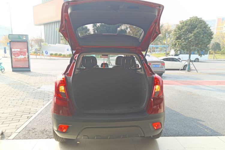 Used Buick Encore 2015 1.4T Automatic Two-Wheel Drive Urban Elite Version
