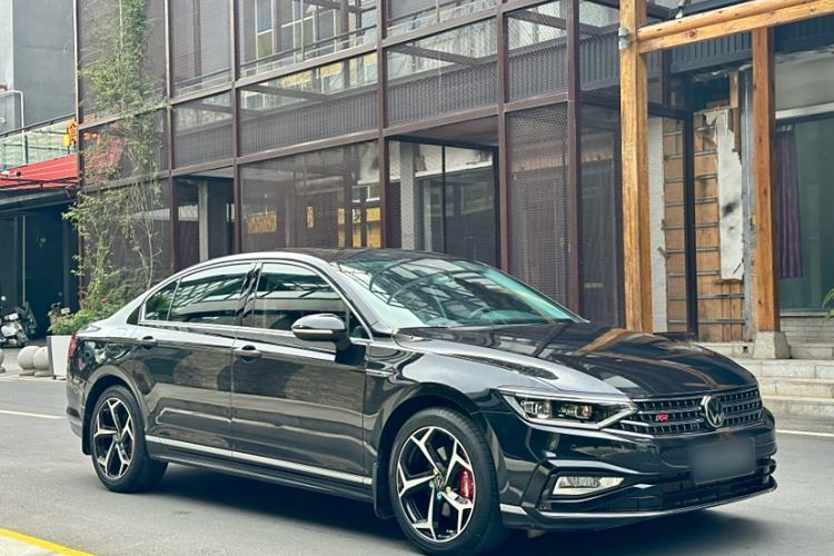 Used Volkswagen Magotan 2023 2 Million Units Commemorative Edition 330TSI DSG Luxury Version