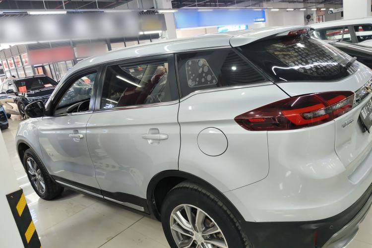 Used Geely Auto Emgrand X7 Sport 2018 1.8TD Automatic Two-Wheel Drive Zhiya Model
