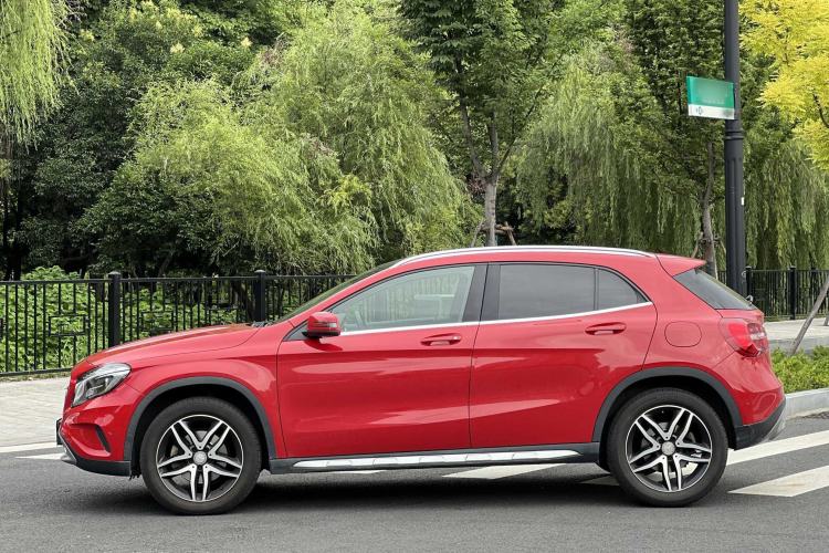 Used Mercedes-Benz GLA 2015 GLA 200 Fashion Model
