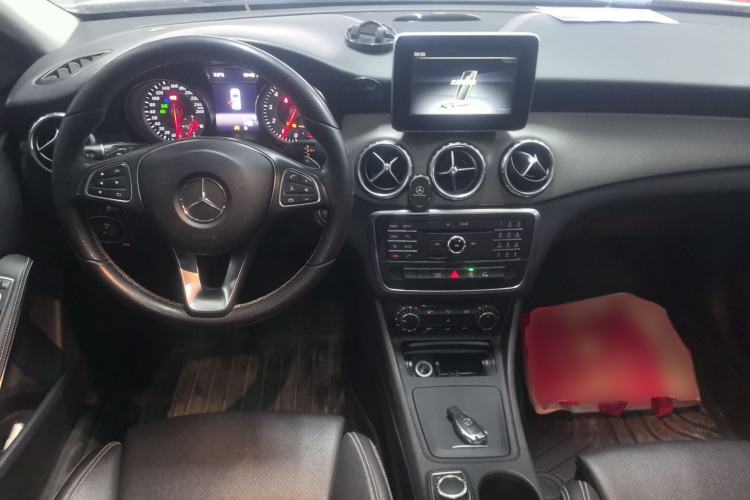 Used Mercedes-Benz GLA 2016 GLA 200 Fashion Model