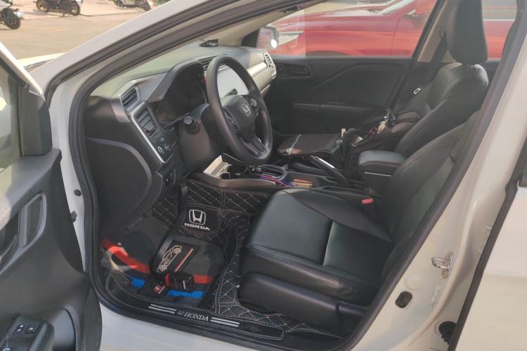 Used Honda Gienia 2017 1.5L CVT Classic Edition
