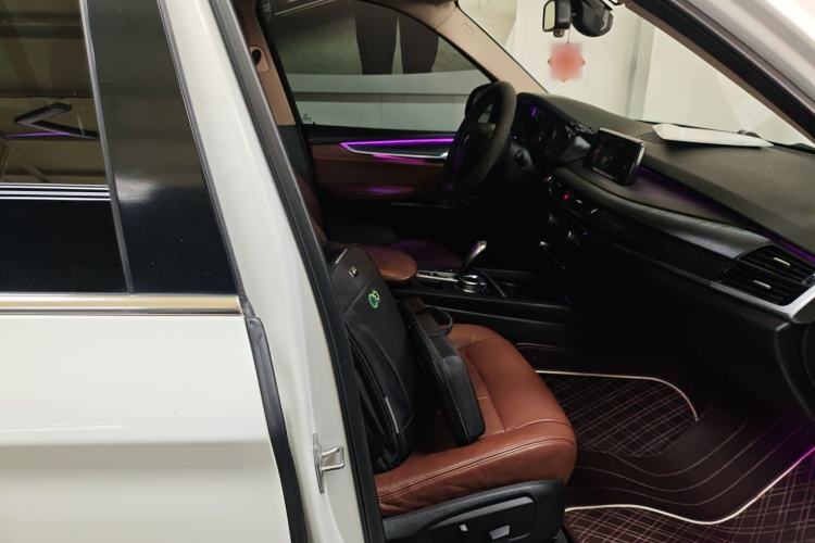 Used BMW X5 2015 xDrive28i
