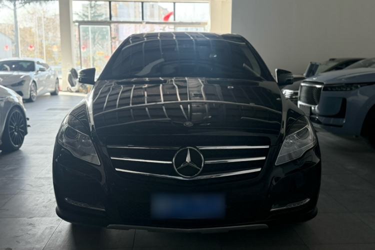 Used Mercedes-Benz R-Class 2017 R 320 4MATIC Business Edition Prestige Model
