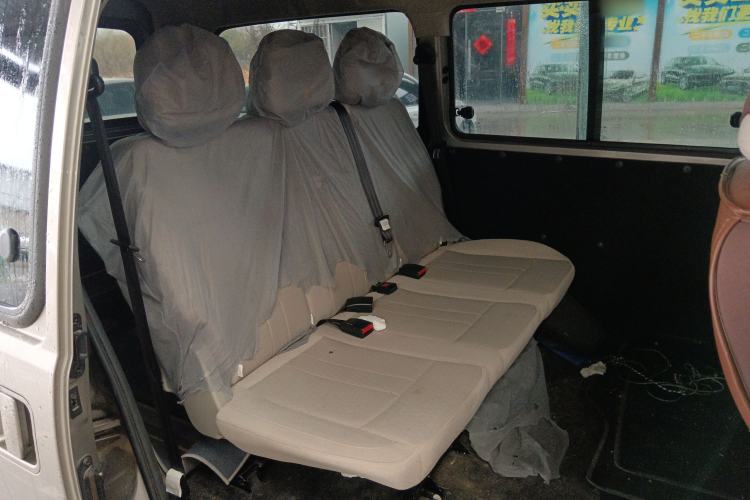 Used FORTHING Lingzhi 2023 M5L 1.6L Base Model 5 Seats