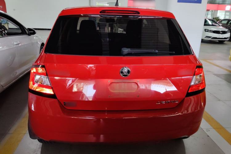 Used Skoda Fabia 2016 1.4L Automatic Car Enjoy Edition