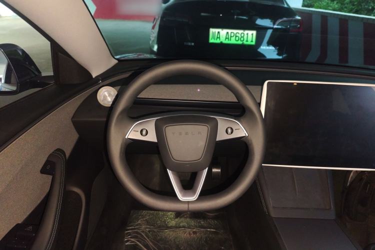 Used Tesla Model 3 2025 Rear-Wheel-Drive Version
