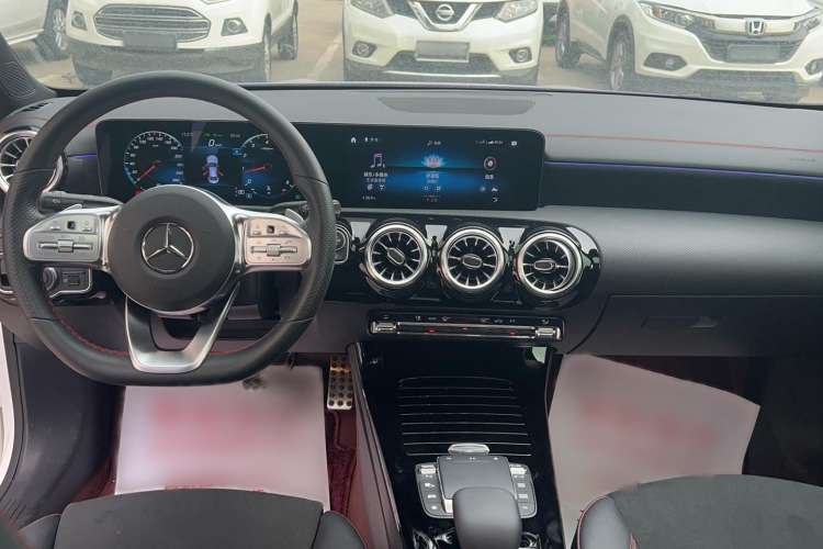 Used Mercedes-Benz CLA 2022-Year Updated CLA 200
