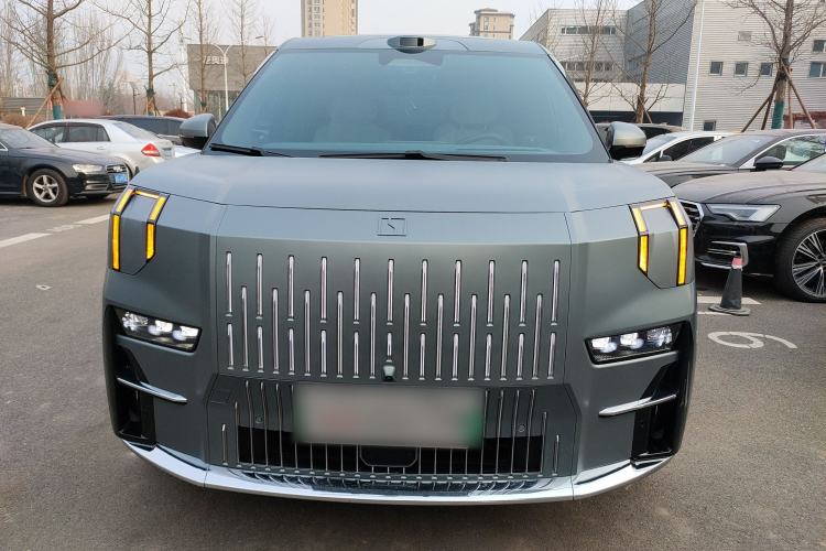 Used Zeekr 009 2024 7-Seater Walk-Through Version Four-Wheel Drive 108 kWh