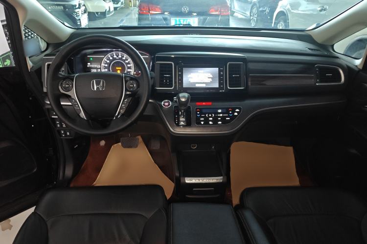 Used Honda Elysion 2016 2.4L Supreme Edition
