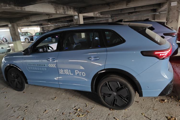 Used Volkswagen Tiguan L 2024 PRO 380TSI Four-Wheel Drive R-Line Prestige Edition
