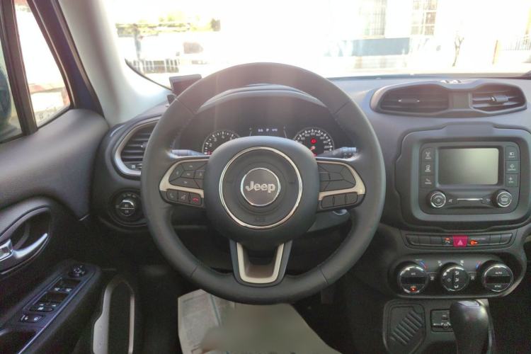 Used  Renegade 2017 180T Automatic Jingneng Edition
