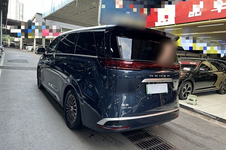 Used Denza D9 2022 DM-i 970 Four-Wheel Drive Flagship Model
