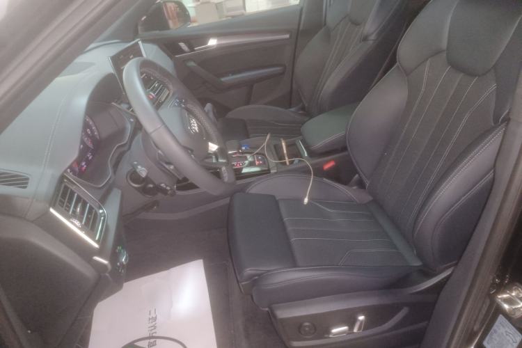 Used Audi Q5L 2025 quattro 45th Anniversary Edition 40 TFSI Luxury Dynamic Model