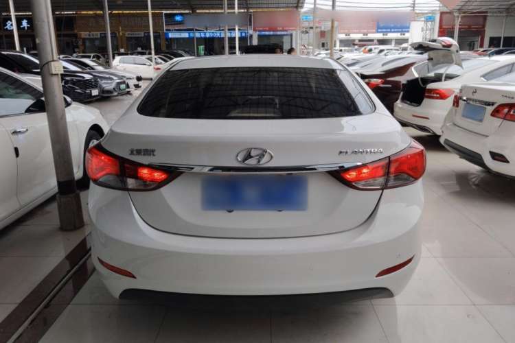 Used Hyundai Elantra 2016 1.6L Automatic Smart Version