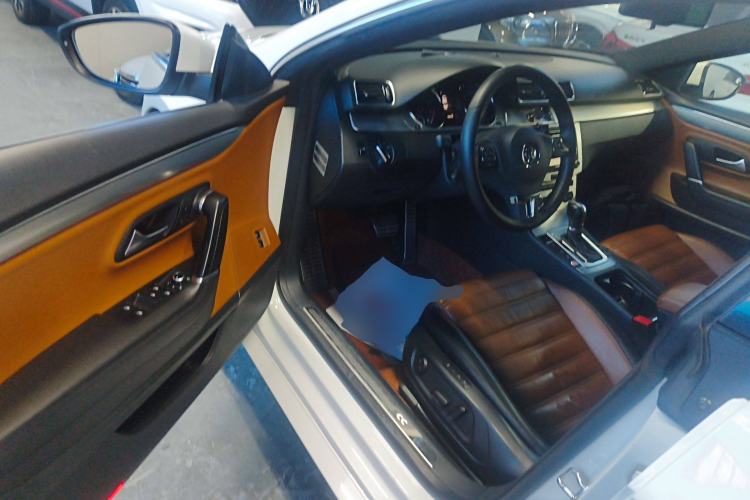 Used Volkswagen FAW-Volkswagen CC 2015 2.0 TSI Luxury Model
