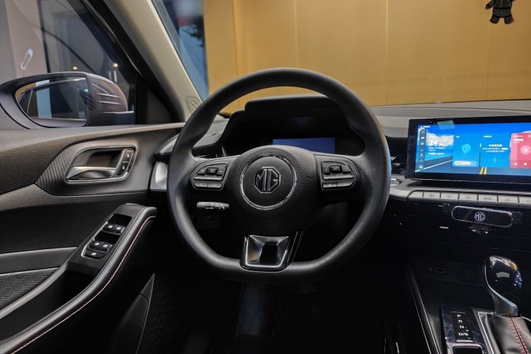 Used MG 5 2021 180 DVVT CVT Youth Luxury Edition
