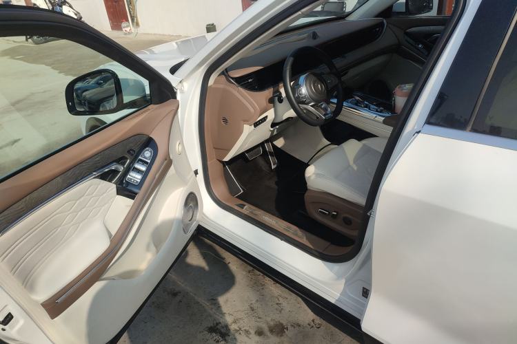 Used VOYAH FREE 2021 Four-Wheel Drive Standard All-Electric Exclusive Luxury Package
