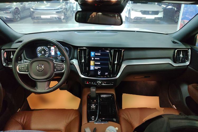 Used Volvo S60 New Energy 2022 T8 eDrive Hybrid All-Wheel Drive Smart Luxury Edition