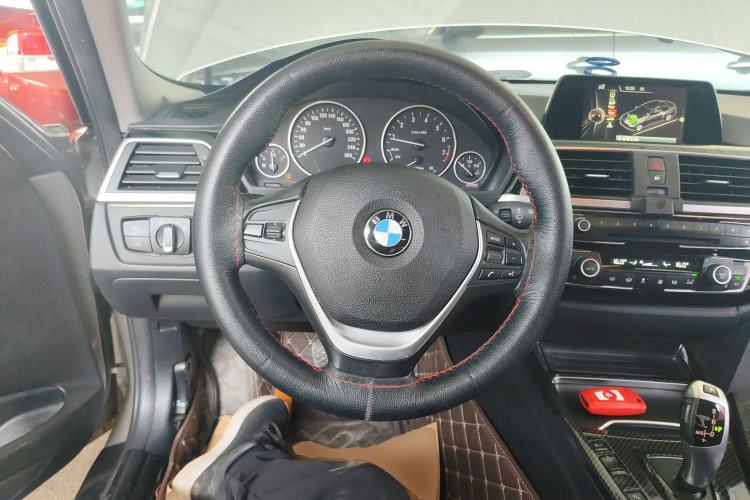 Used BMW 3 Series 2016 320i Fashion Model