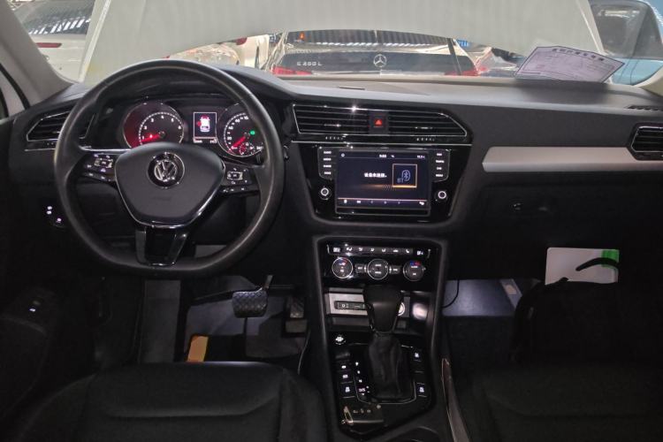 Used Volkswagen Tiguan L 2017 380TSI Automatic All-Wheel-Drive Luxury Edition
