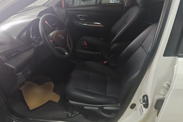 Used Toyota YARiS L 2015 1.5E Automatic Charm Edition