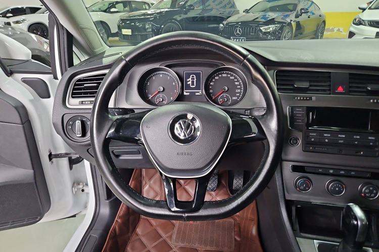 Used Volkswagen Golf 2015 1.4TSI Automatic Comfort Model