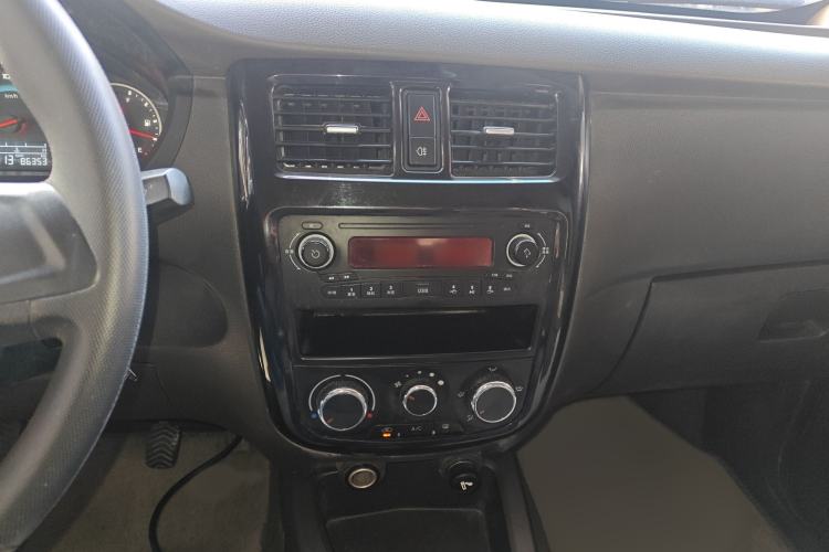 Used Wuling Rongguang V 2018 1.5L Standard Version
