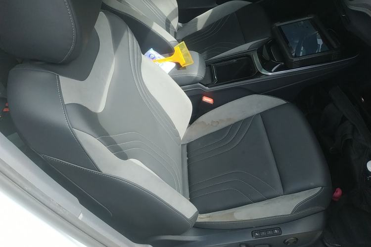 Used Volkswagen ID.4 CROZZ 2021 Long-Range Lite PRO Two-Wheel Drive Version
