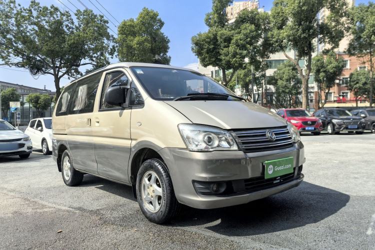 Used FORTHING Lingzhi 2016 M3 1.6L 7-Seater Luxury Model China IV Standard

