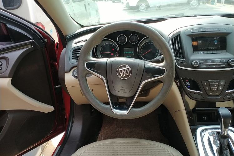 Used Buick Regal 2015 2.0L Leading Fashion Edition
