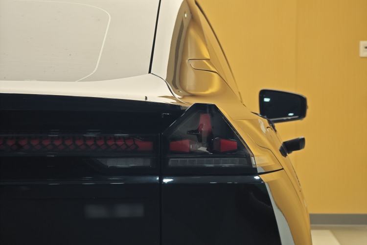 Used  SL03 2023 200Max Range-Extended Version