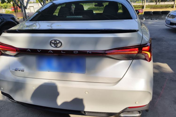 Used Toyota Avalon 2023 2.0L Premium Edition
