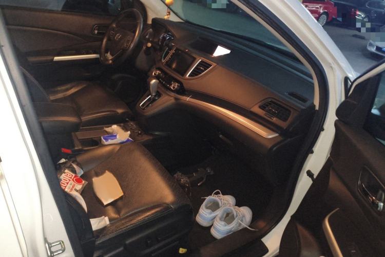 Used Honda CR-V 2015 2.4L four-wheel drive luxury version
