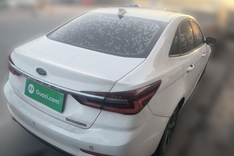 Used Ford Escort 2021 1.5L Automatic Diamond Edition
