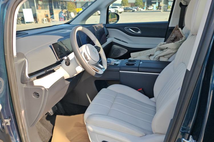 Used VOYAH Dream 2025 PHEV Four-Wheel-Drive Flagship Kunpeng Edition