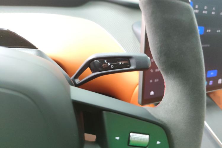 Used  YU7 2025 Ultra-Long Range High-Performance All-Wheel-Drive Max Edition
