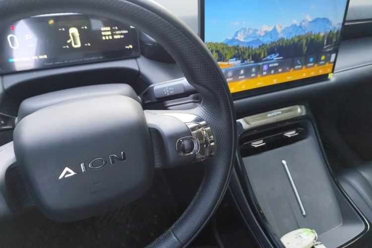 Used AION V 2024 Aion Tyrannosaurus 650 Smart Premium Edition
