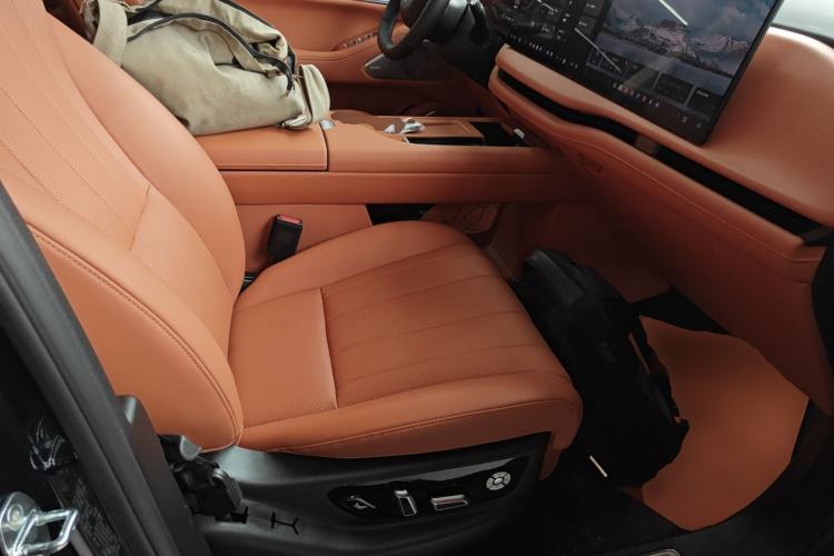 Used Wey Lanshan 2025 Four-Wheel Drive Max