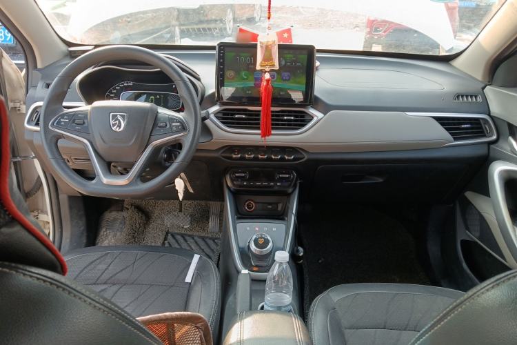 Used Baojun 510 2017 1.5L Automatic Fashion Model