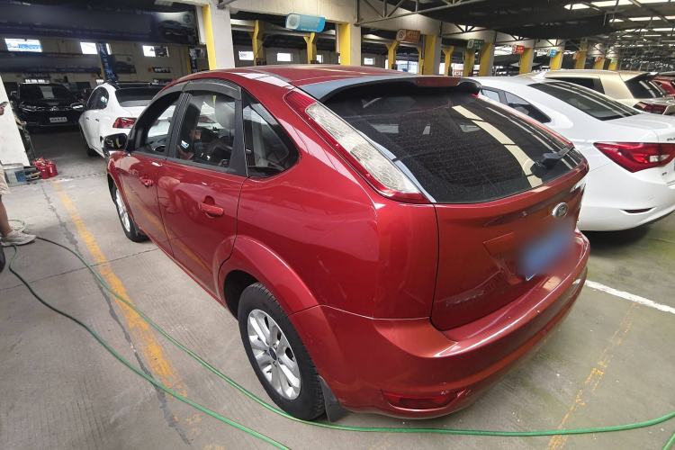 Used Ford Focus 2013 Hatchback Classic 1.8L Automatic Base Model
