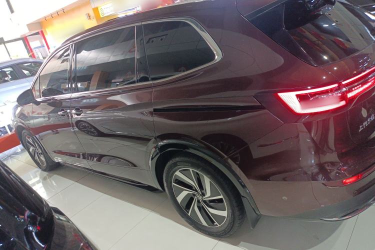 Used Volkswagen Viloran 2022 380TSI Luxury Edition
