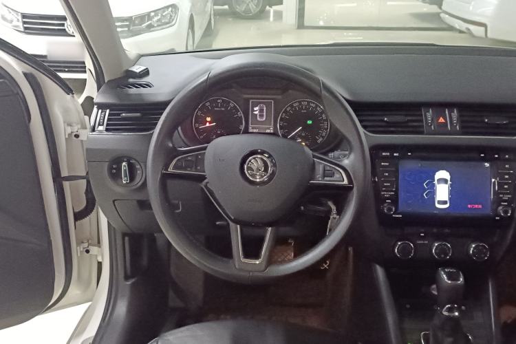 Used Skoda Octavia 2017 TSI280 DSG Smart Drive Edition
